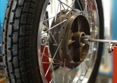 Thilos Bike Service - Projekt Restauration Yamaha DS7 Radlager Speichen erneuern