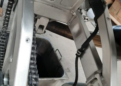 Restaurationsprojekt Yamaha R1 Thilos Bike Service Rahmen Fahrwerksteile reinigen